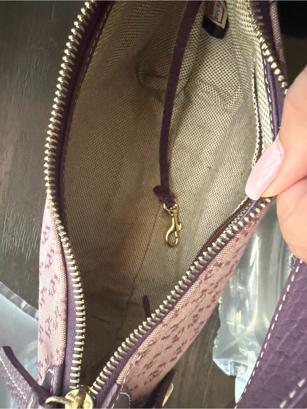 Vintage Dooney & Bourke Bag - Picture 6 of 7